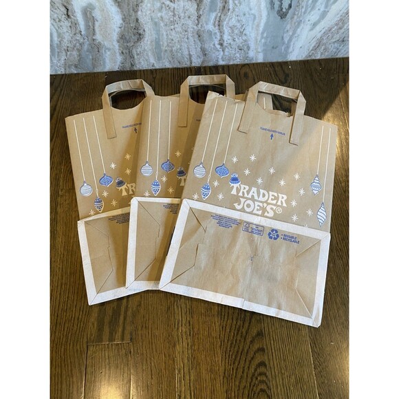 Trader Joe’s Paper Bag Holiday Limited 2024 Set of 3 Crafts Wrap Ships FAST! - Picture 7 of 7